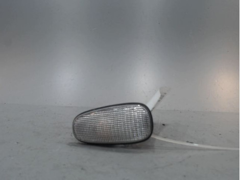REPETITEUR AILE DROIT OPEL ZAFIRA