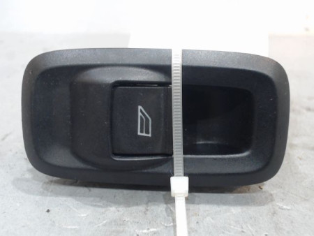 COMMANDE LEVE-GLACE PORTE AVD FORD KA+
