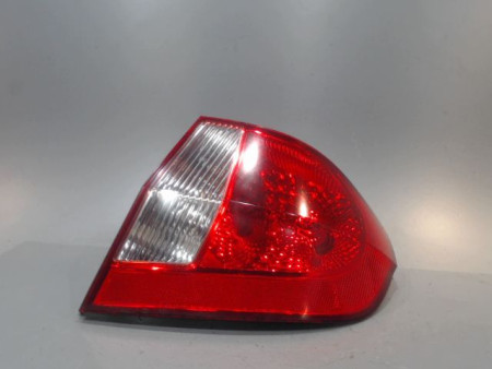 FEU ARRIERE DROIT HYUNDAI GETZ