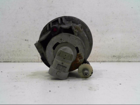 PHARE ANTIBROUILLARD AVANT GAUCHE TOYOTA YARIS
