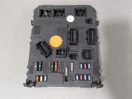 BOITIER GESTION HABITACLE PEUGEOT 206