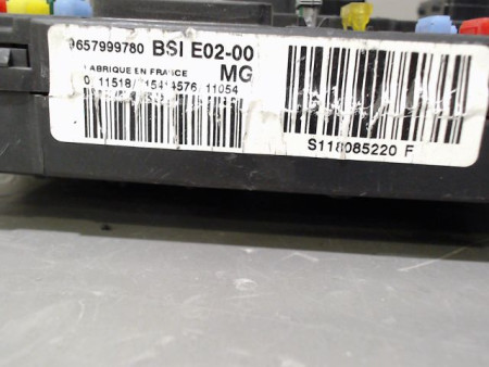 BOITIER GESTION HABITACLE PEUGEOT 206