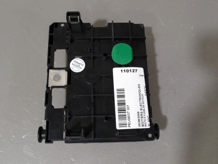 BOITE A FUSIBLES PEUGEOT 307