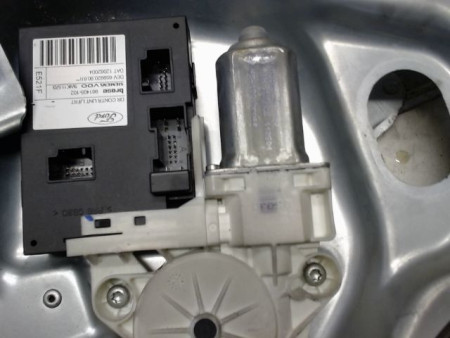 MECANISME+MOTEUR LEVE-GLACE AVANT GAUCHE FORD FOCUS