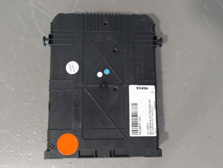 BOITIER GESTION HABITACLE PEUGEOT 208
