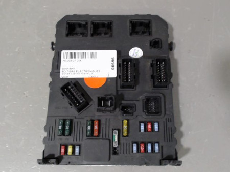 BOITIER GESTION HABITACLE PEUGEOT 206