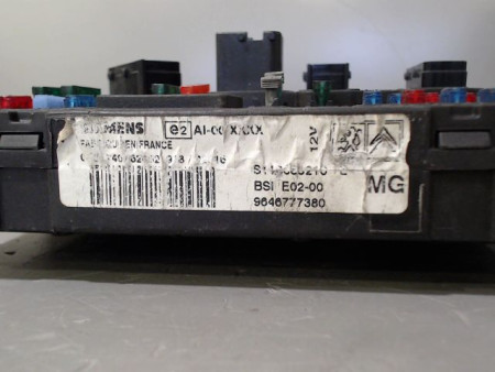 BOITIER GESTION HABITACLE PEUGEOT 206