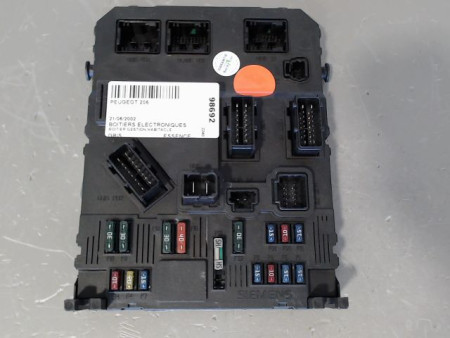 BOITIER GESTION HABITACLE PEUGEOT 206