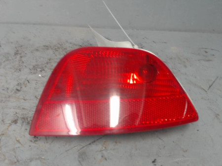 FEU DE PARE-CHOC ARRIERE GAUCHE FORD FOCUS