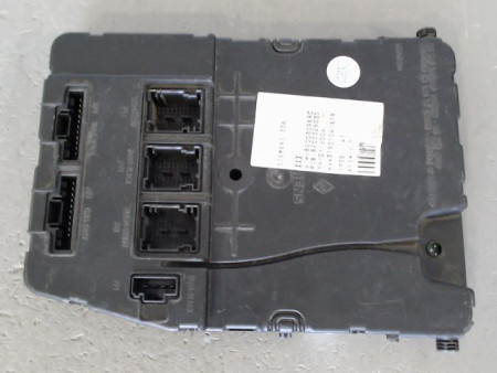 BOITIER GESTION HABITACLE RENAULT MEGANE