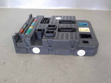 BOITIER GESTION HABITACLE PEUGEOT 308 2007-
