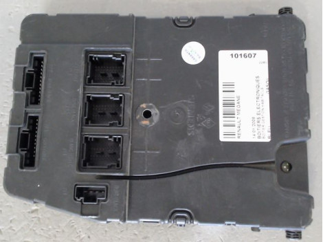BOITIER GESTION HABITACLE RENAULT MEGANE